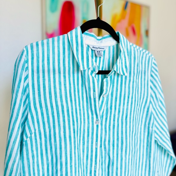 ❇️ SALE ❇️ Tommy Bahama Linen Button Down Shirt - Picture 2 of 5
